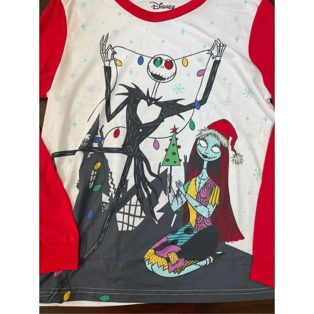 NWT Disney The Nightmare Before Christmas Women’s Two Piece Pajama Set- Medium - Picture 3 of 9